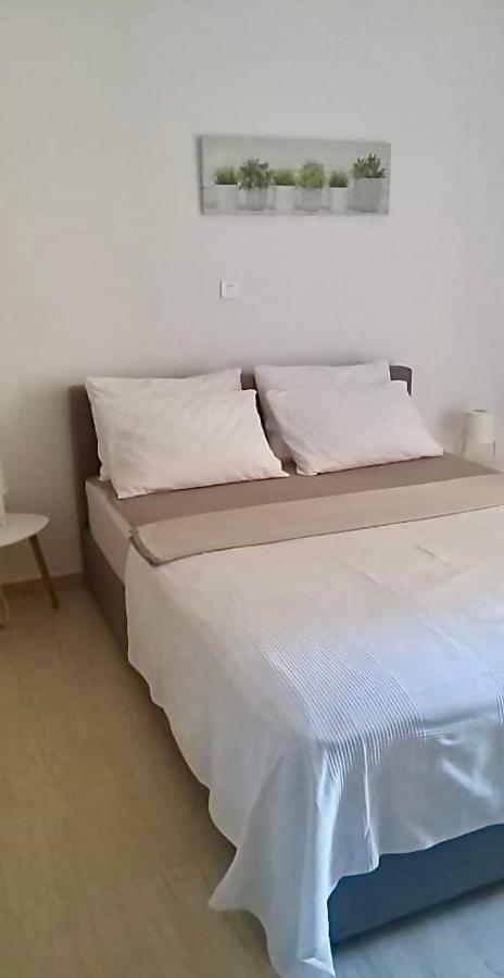 Marina Apartment อาร์เตมีดา ภายนอก รูปภาพ